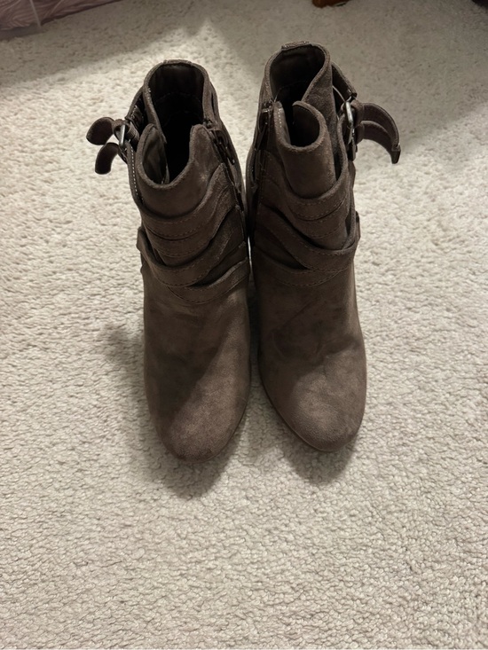 Madden Nyc Shoes - Strappy Suede Ankle Booties in Taupe
